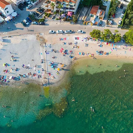 Front In With Wifi Apartamento