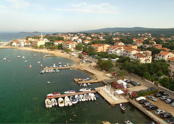 Apartamento Front In With Wifi Turanj